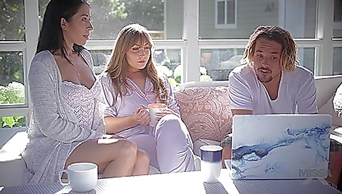 Blonde brunette teen 18+ threesome video with a white guy