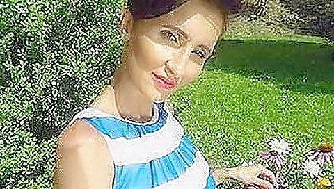 Fabulous brunette pornstar doing blowjob in a blowjob porn show