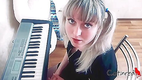 Chubby blonde sucks and drills big cock in hd video