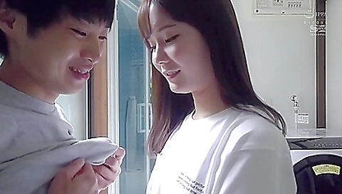 A horny virgin porn with a beautiful body and a shaved cunt